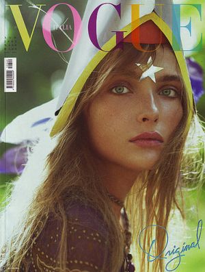 Vogue magazine covers - wah4mi0ae4yauslife.com - Vogue Italia August 2005.jpg